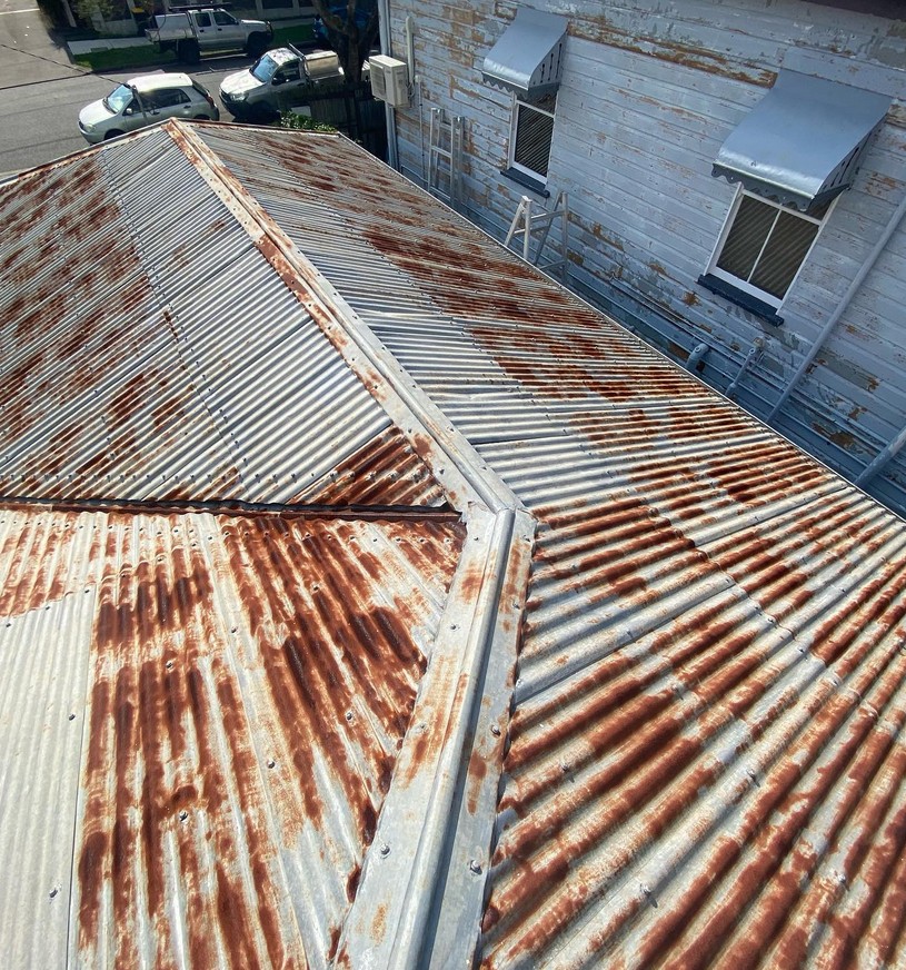 Painting a Metal Roof: Tips from a Brisbane Specialist
